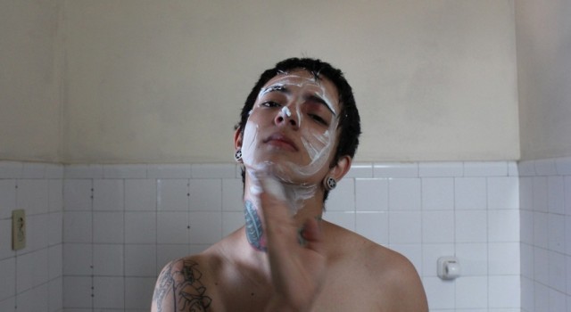 En el baño con Alén