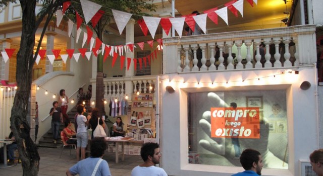 Espacios contra una dictadura